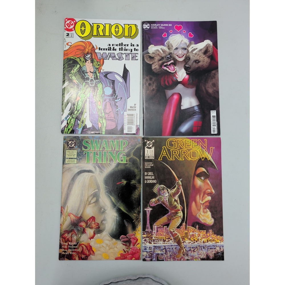 DC Comics Lot Green Arrow, Swamp Thing, Orion, Harley Quinn 22